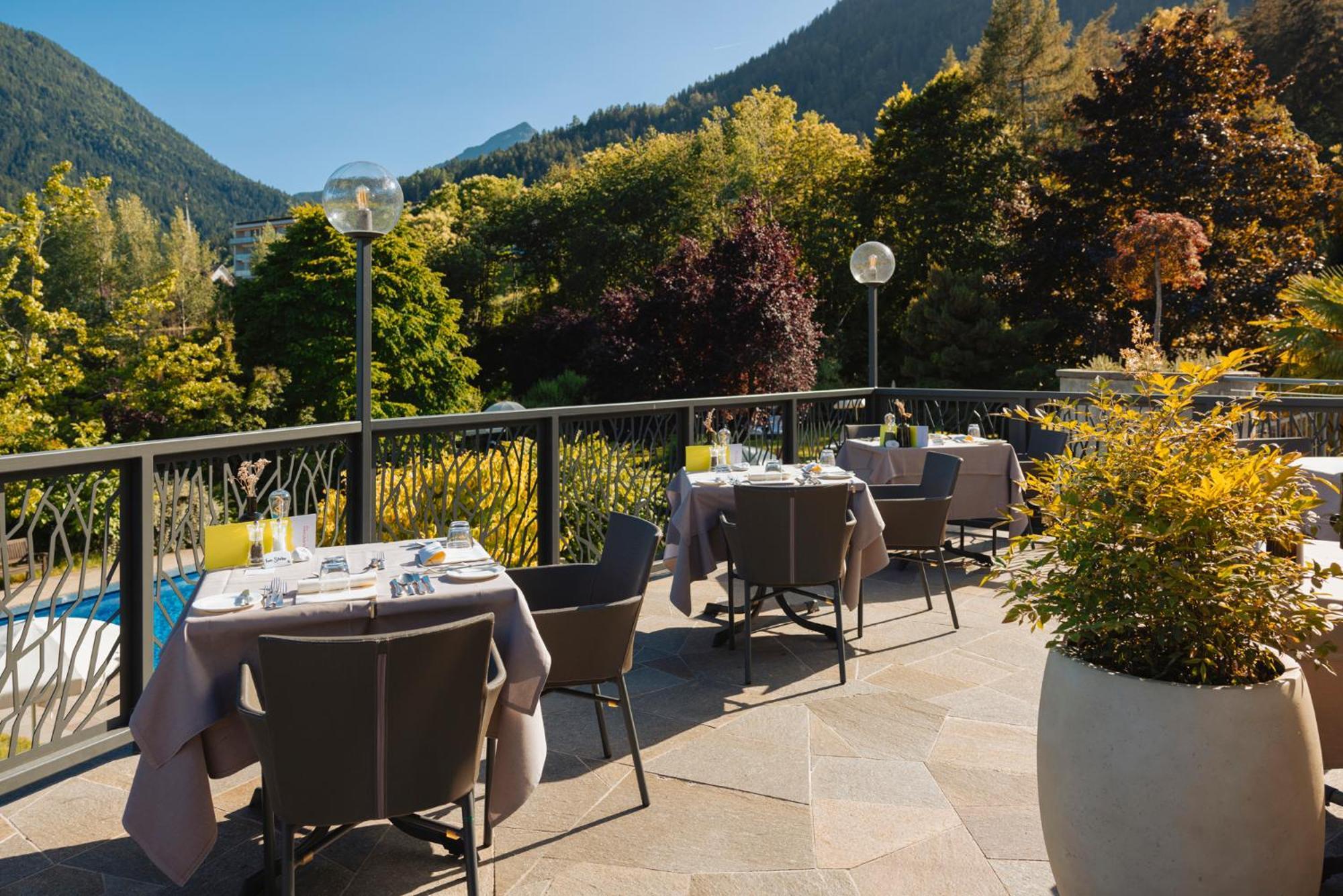 Der Waldhof Hotel Vollan Exterior photo